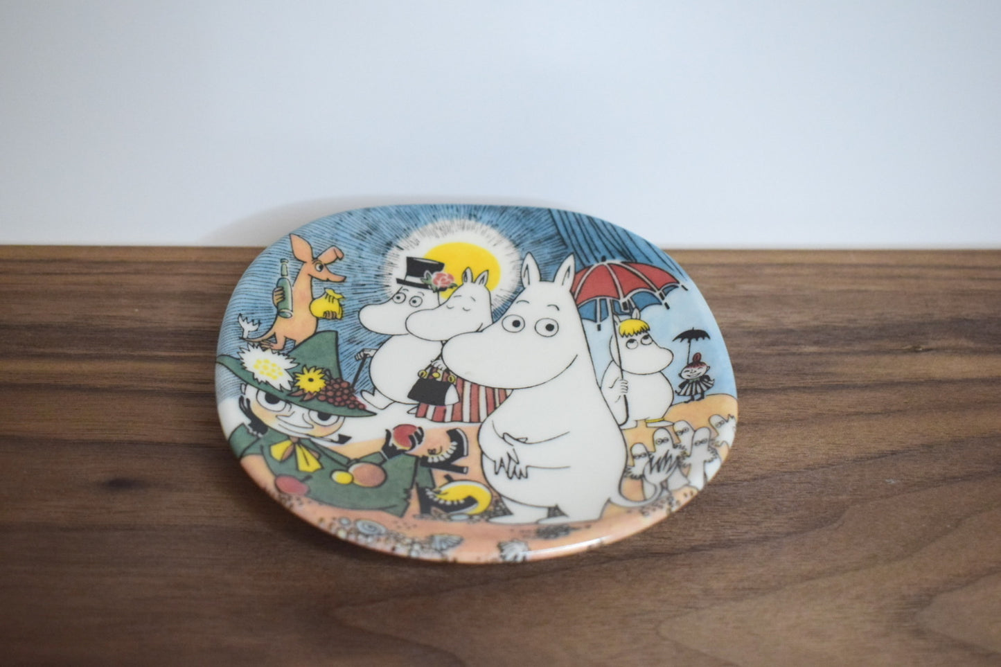 ARABIA moomin wall plate "Sunday Stroll"