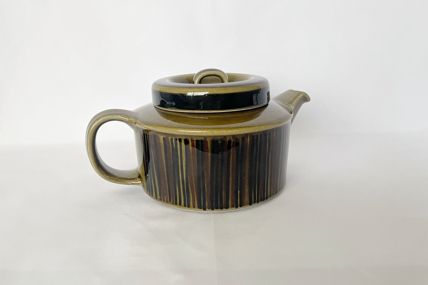 ARABIA kosmos teapot