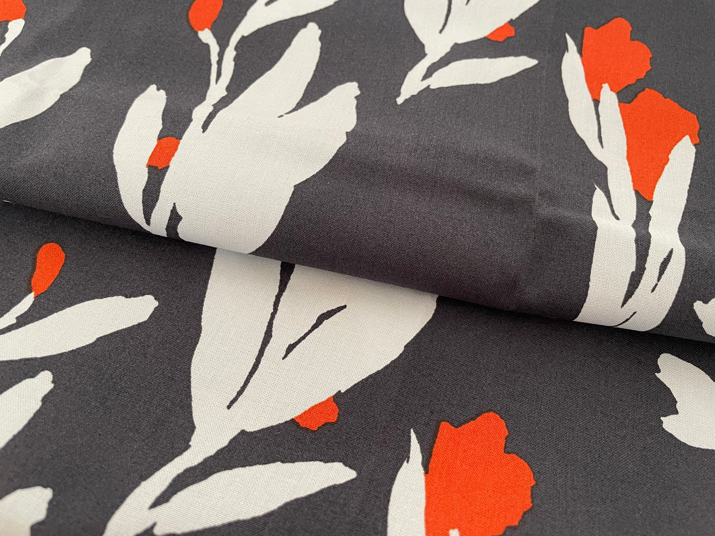 marimekko fabric "pieni hyhmä"