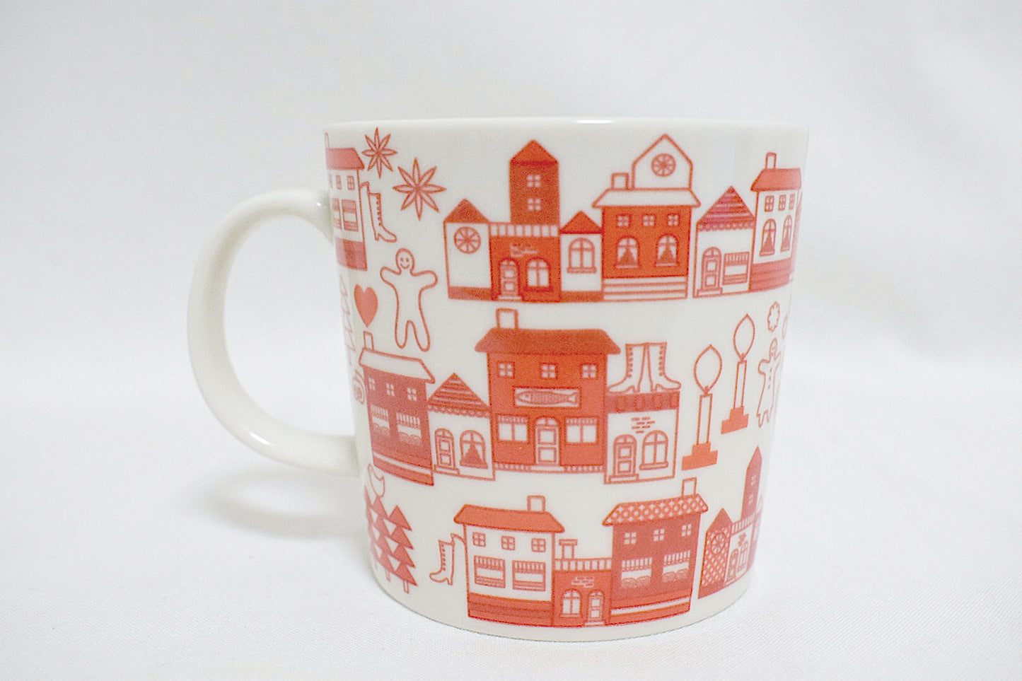 ARABIA Christmas Village Mug