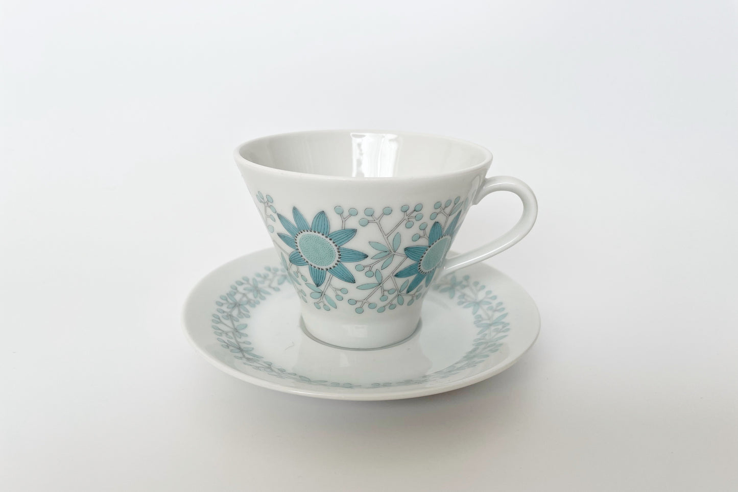 ARABIA Tuulikki Cup and Saucer